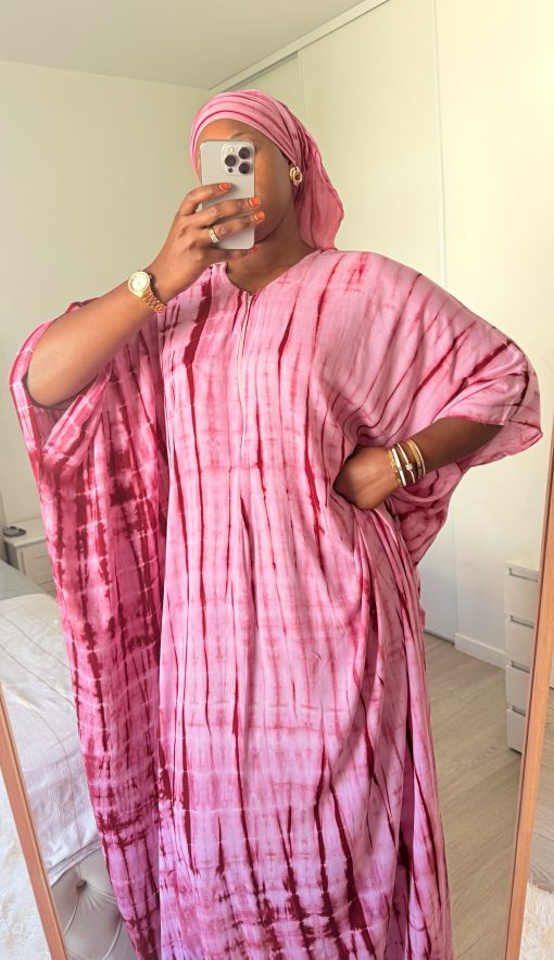 Robe Rose Framboise GRANDE TAILLE en coton 100% légère et respirante teintée artisanalement pour un confort quotidien et une coupe fluide